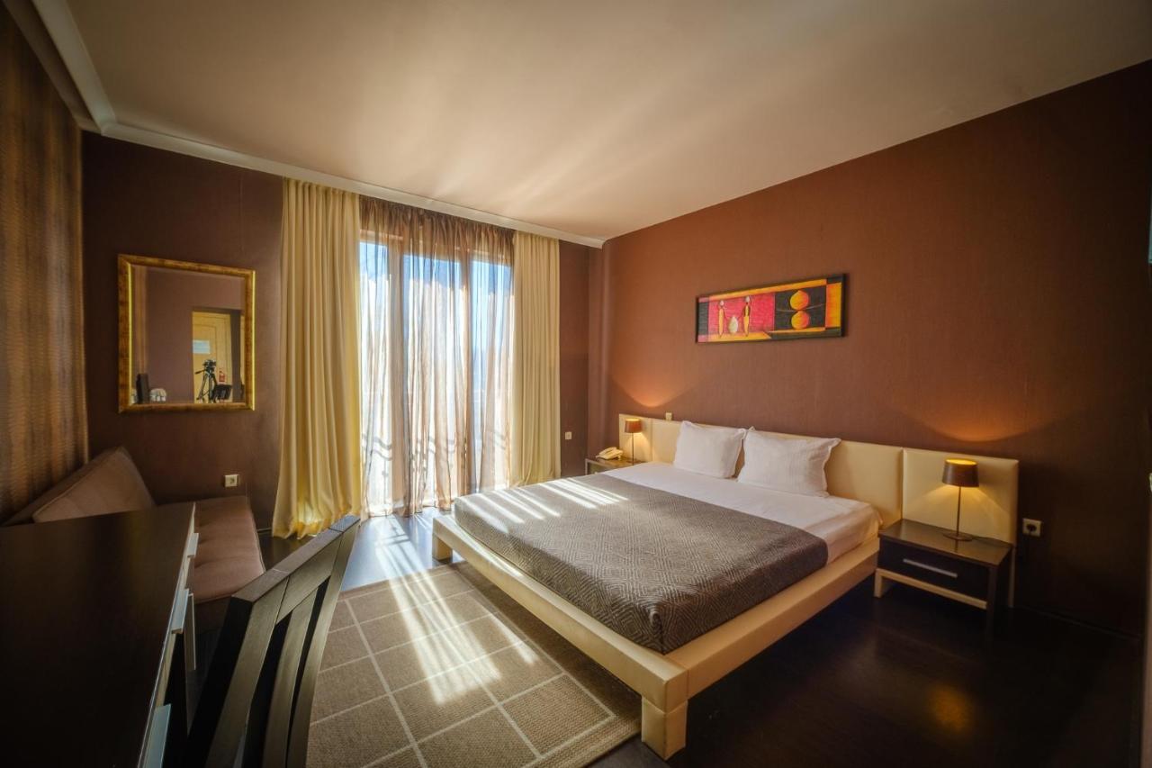 Family Hotel Classic فارنا المظهر الخارجي الصورة