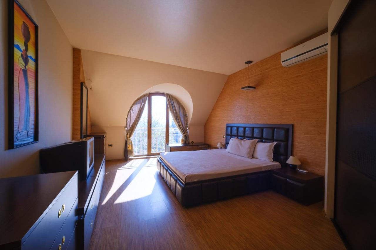 Family Hotel Classic فارنا المظهر الخارجي الصورة