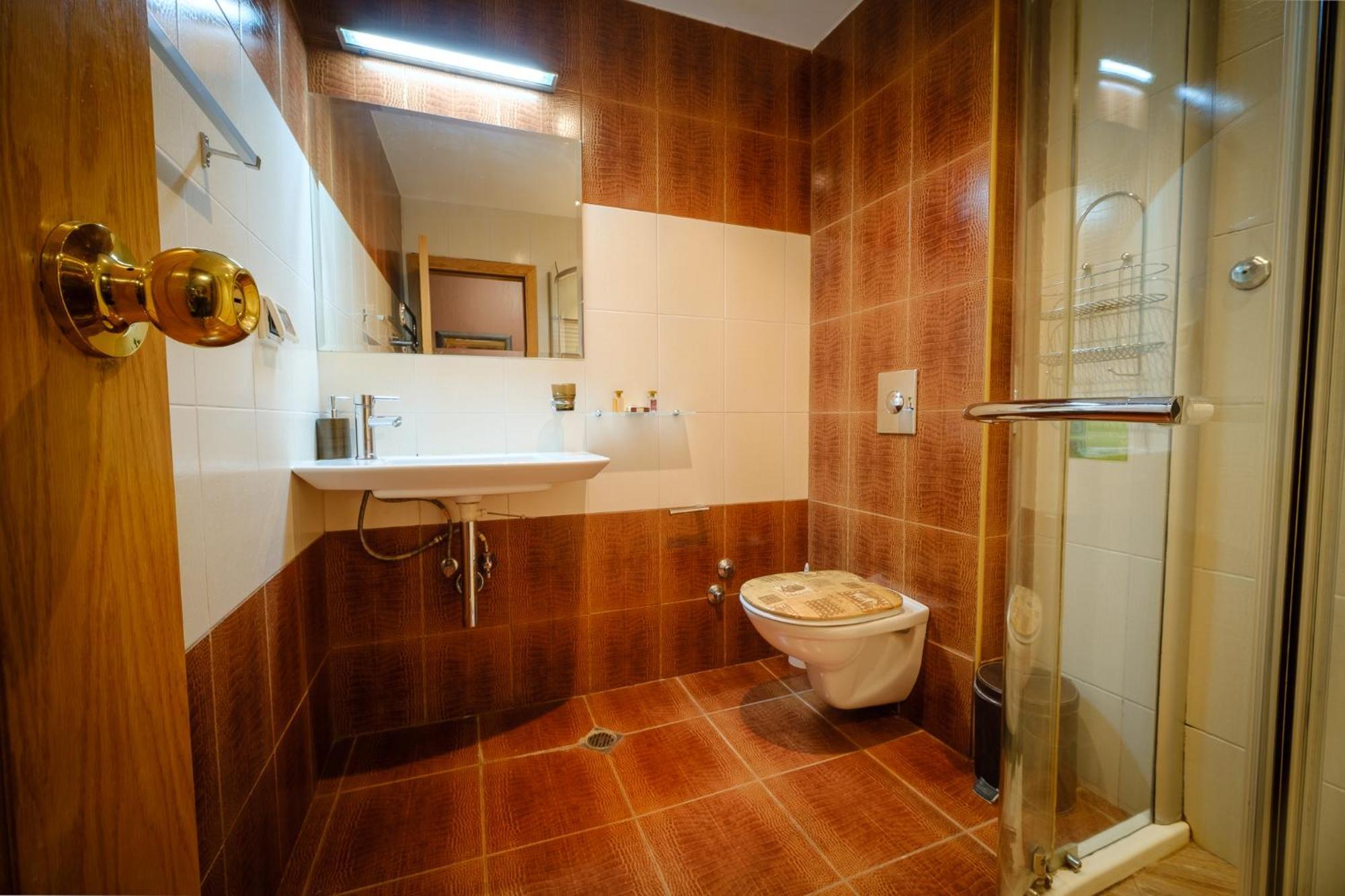 Family Hotel Classic فارنا الغرفة الصورة