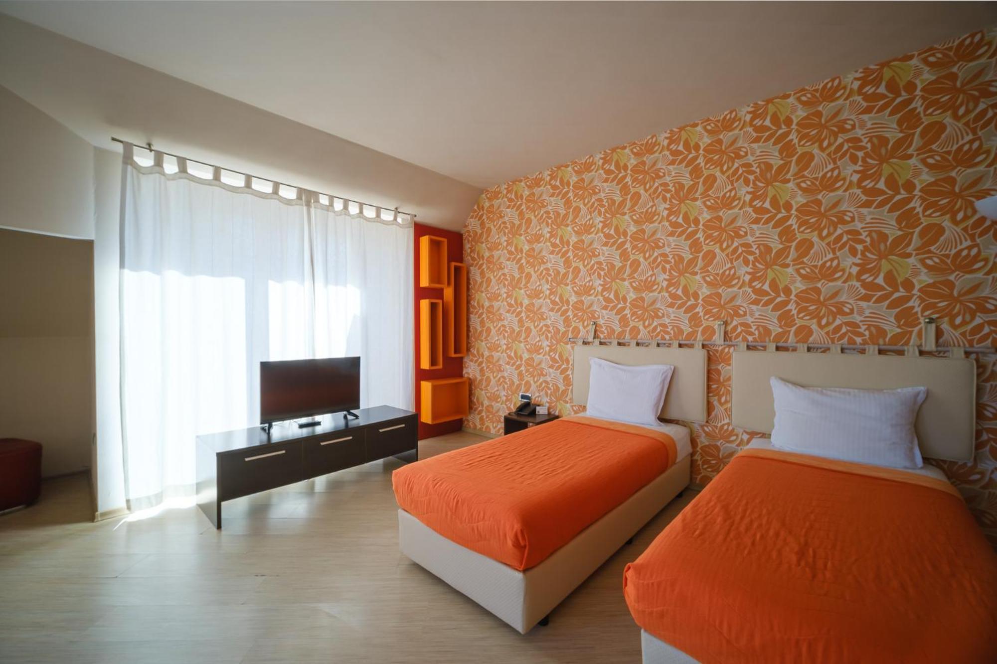 Family Hotel Classic فارنا الغرفة الصورة