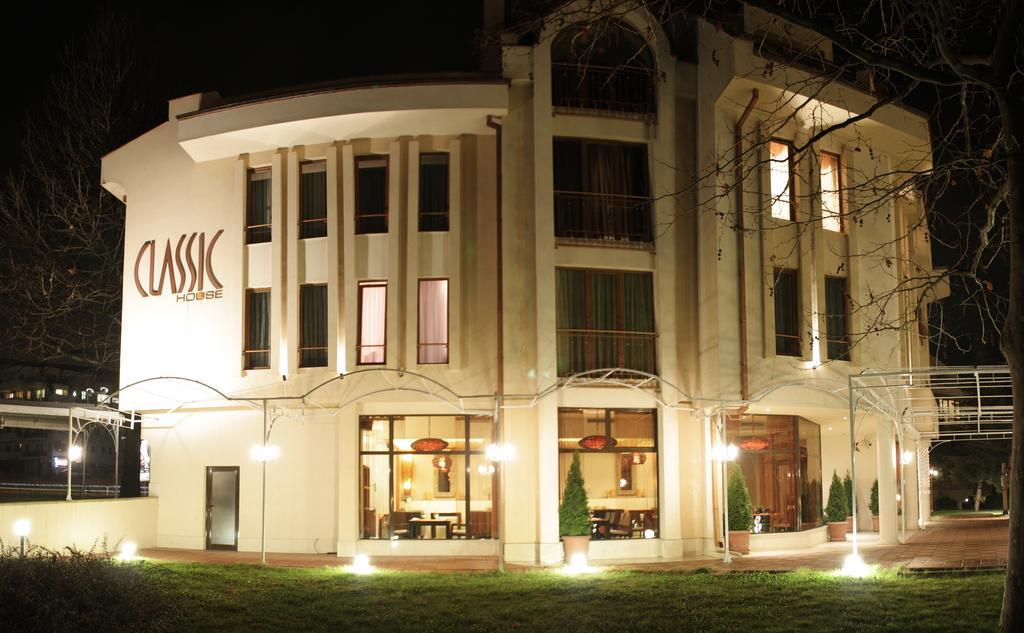 Family Hotel Classic فارنا المظهر الخارجي الصورة